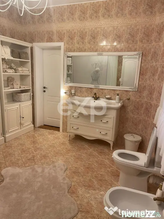 Vilă de lux 10 camere, 550 mp utili –Micro 6, Târgovișt