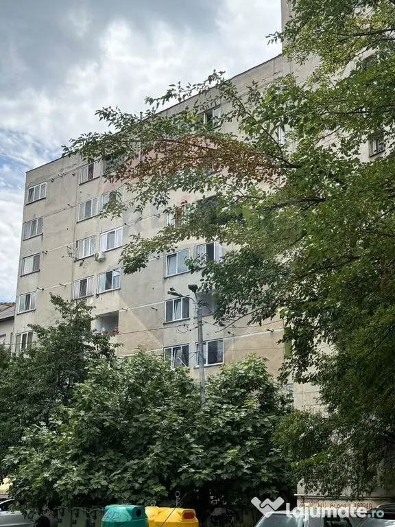 DE INCHIRIAT apartament cu o camera in blocul cu avocati