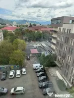 DE INCHIRIAT apartament cu o camera in blocul cu avocati