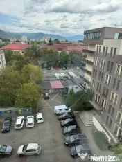 DE INCHIRIAT apartament cu o camera in blocul cu avocati 