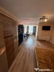 DE INCHIRIAT apartament cu o camera in blocul cu avocati 