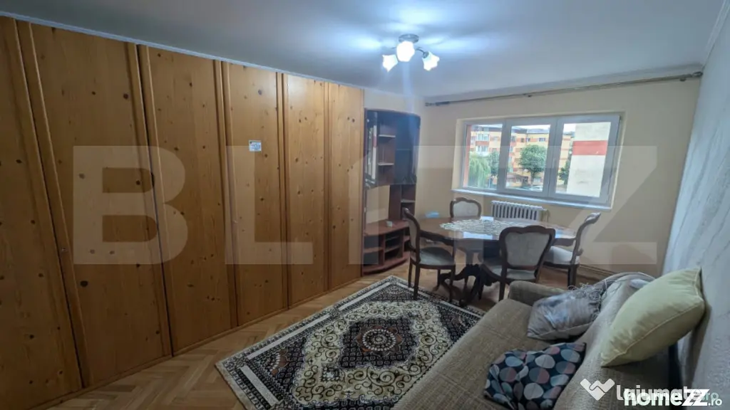 Apartament cu 2 camere, decomandat, 55 mp, 2 bai, zona Cetat - Alba Iulia (Alba)