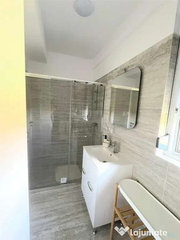 Aradului 2 camere - LIFT - PRIVELISTE - MOBILAT SI UTILAT -