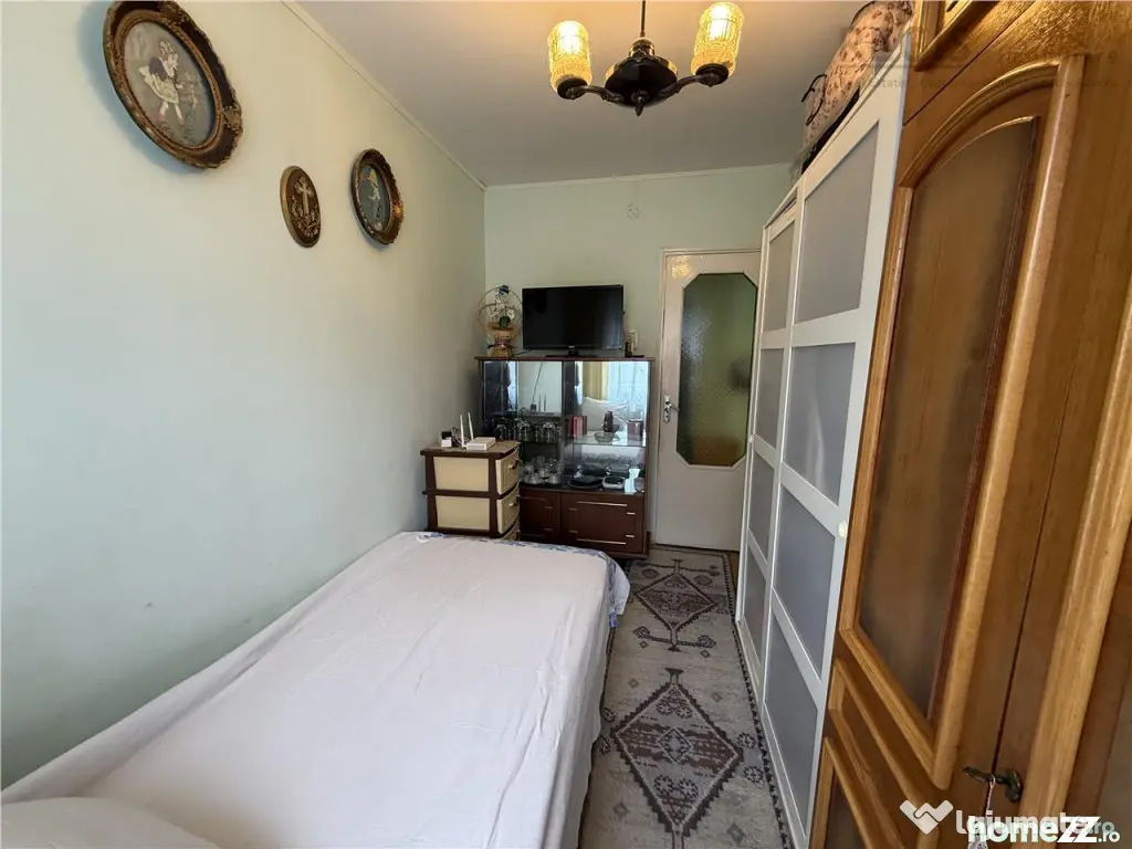 Apartament de 3 camere etaj 3/ 4, Astra, Brasov - Brasov (Brasov)