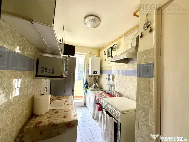 Apartament de 3 camere etaj 3/ 4, Astra, Brasov - Brasov (Brasov)