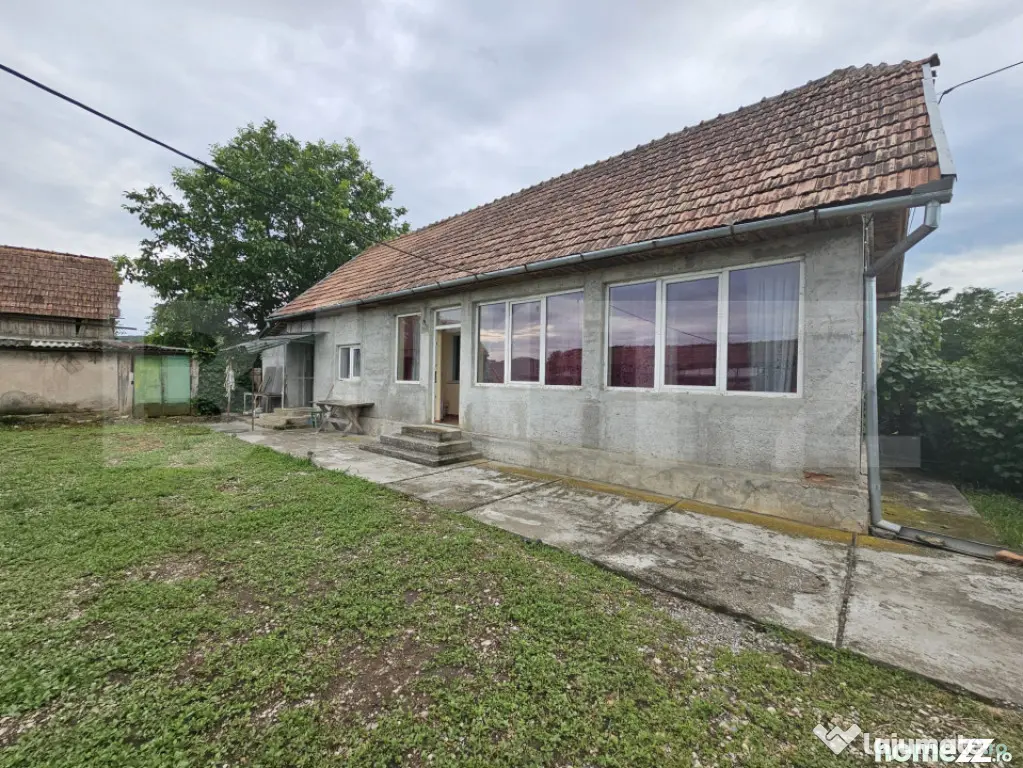 Casă de vanzare, 94 mp, teren intravilan 2.698 mp, Cisteiu