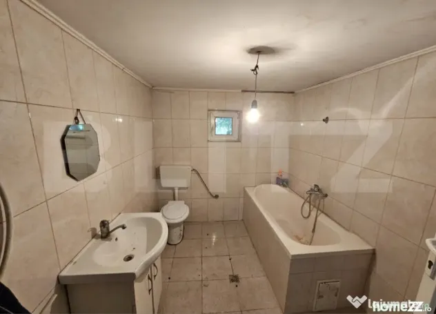 Casă de vanzare, 94 mp, teren intravilan 2.698 mp, Cisteiu