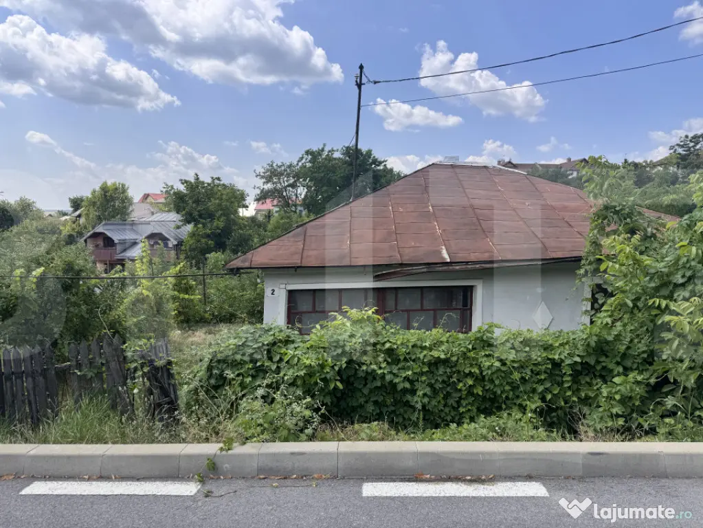 Teren cu potențial de construire | 648 mp | Stradă asfalta