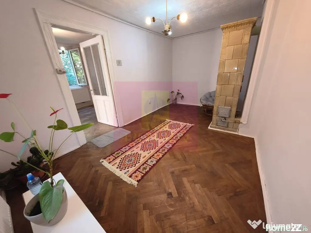 Casă la curte la câțiva pași de Calea Victoriei, 5 mi... - Bucuresti (Bucuresti-Ilfov)