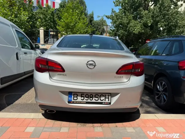 Opel Astra J Sedan 1.4 Turbo 140 CP 2018