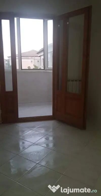 Inchiriez apartament 2 camere Oradea Rogerius