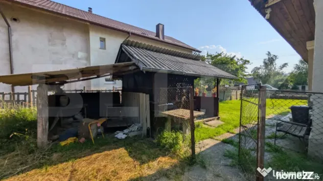 Casă individuala, 75 mp, teren 2180 mp, 2 fronturi stradale - Pucioasa (Dambovita)