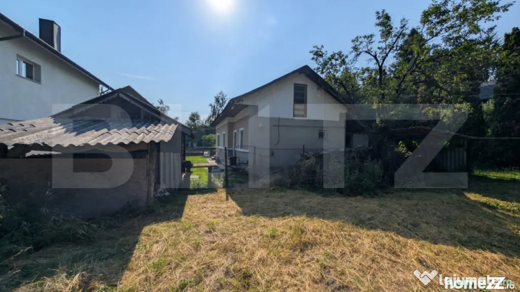 Casă individuala, 75 mp, teren 2180 mp, 2 fronturi stradale - Pucioasa (Dambovita)