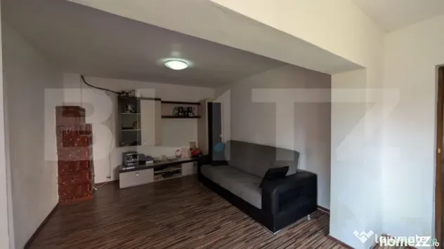Casă individuala, 75 mp, teren 2180 mp, 2 fronturi stradale - Pucioasa (Dambovita)