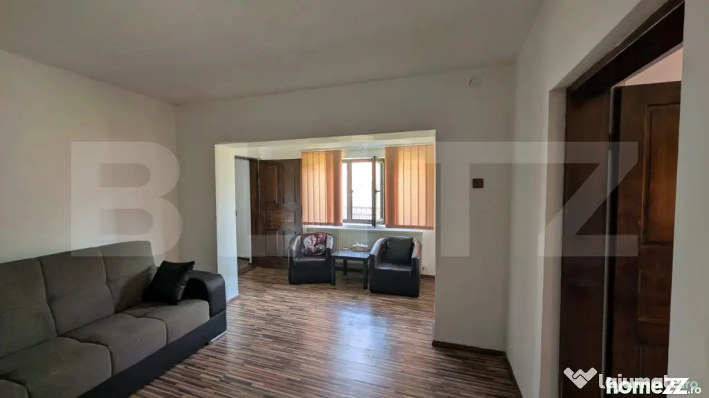 Casă individuala, 75 mp, teren 2180 mp, 2 fronturi stradale - Pucioasa (Dambovita)