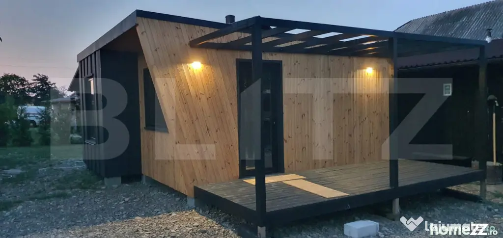 Casa modulara moderna, mobilata si utilata in Maritei , Suce