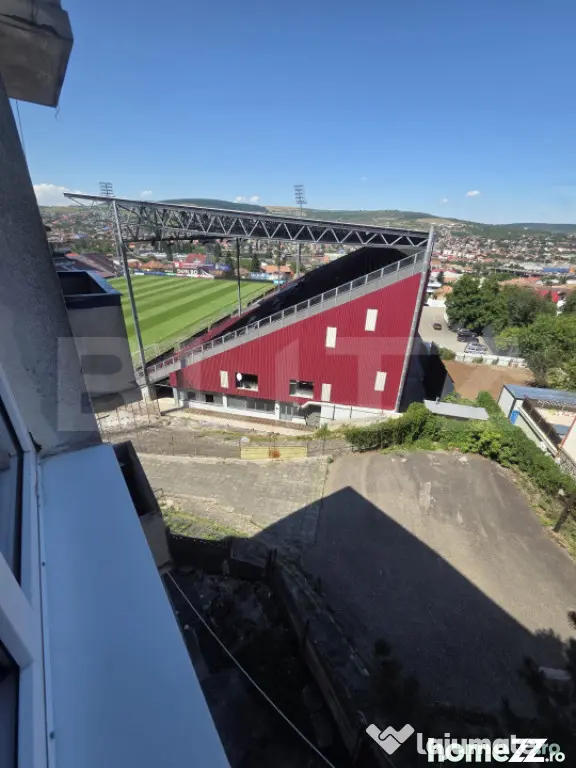Garsonieră de vânzare, 12 mp, etaj intermediar, zona Gruia