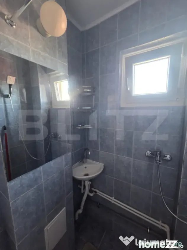 Garsonieră de vânzare, 12 mp, etaj intermediar, zona Gruia
