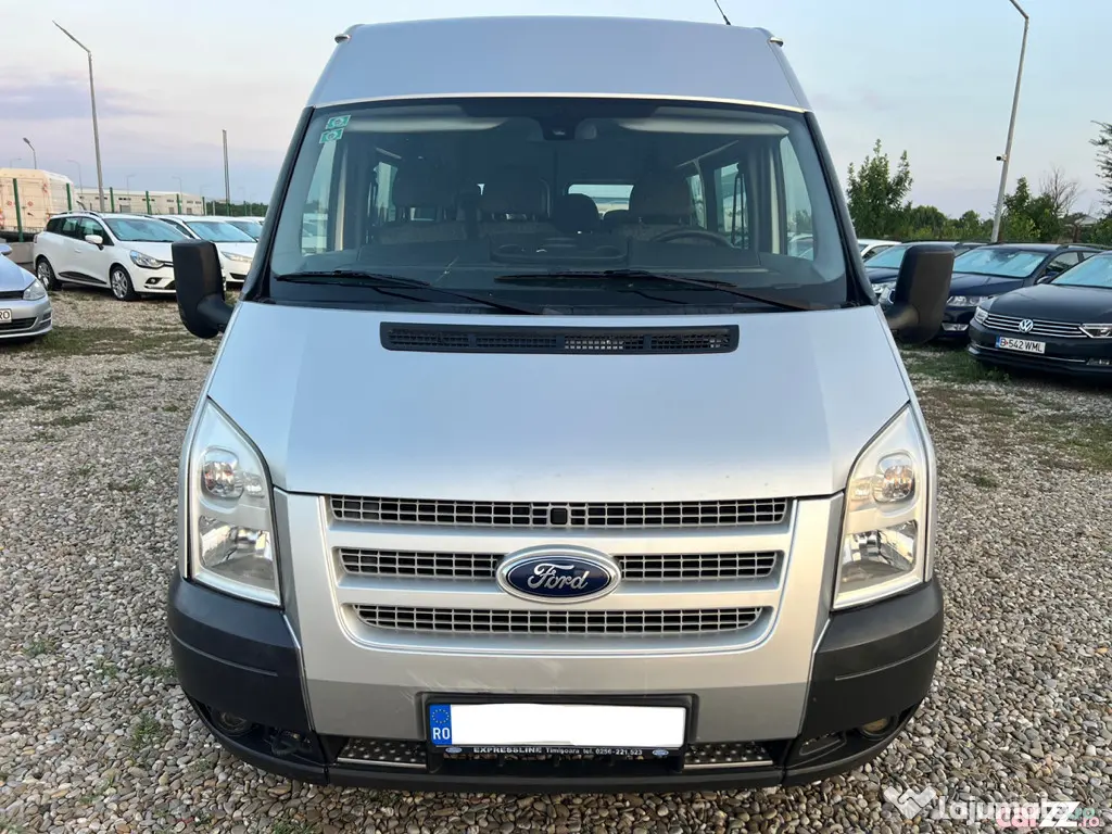 Ford Transit 8+1 LOCURI 2.2tdci/125cp 2014 TVA Deductibil