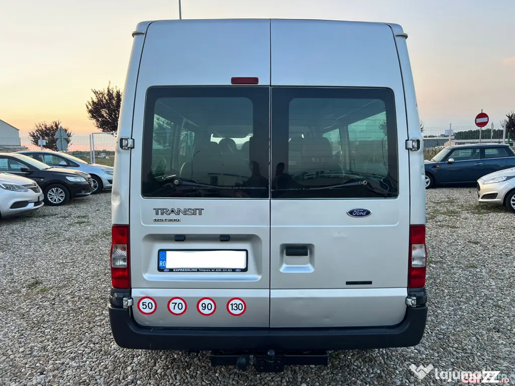 Ford Transit 8+1 LOCURI 2.2tdci/125cp 2014 TVA Deductibil