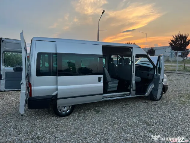 Ford Transit 8+1 LOCURI 2.2tdci/125cp 2014 TVA Deductibil
