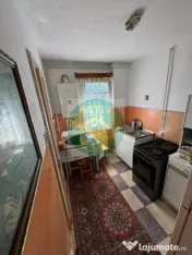 Apartament 2 camere, etaj intermediar