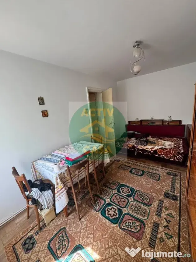 Apartament 2 camere, etaj intermediar