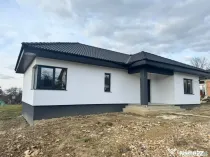 Casă individuală, 114 mp, teren 694 mp, zona Satu Nou de J