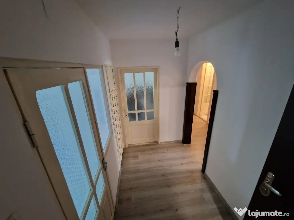 P.F apartament 3 camere,2 bai decomandat,65m 0% comision,Manastur