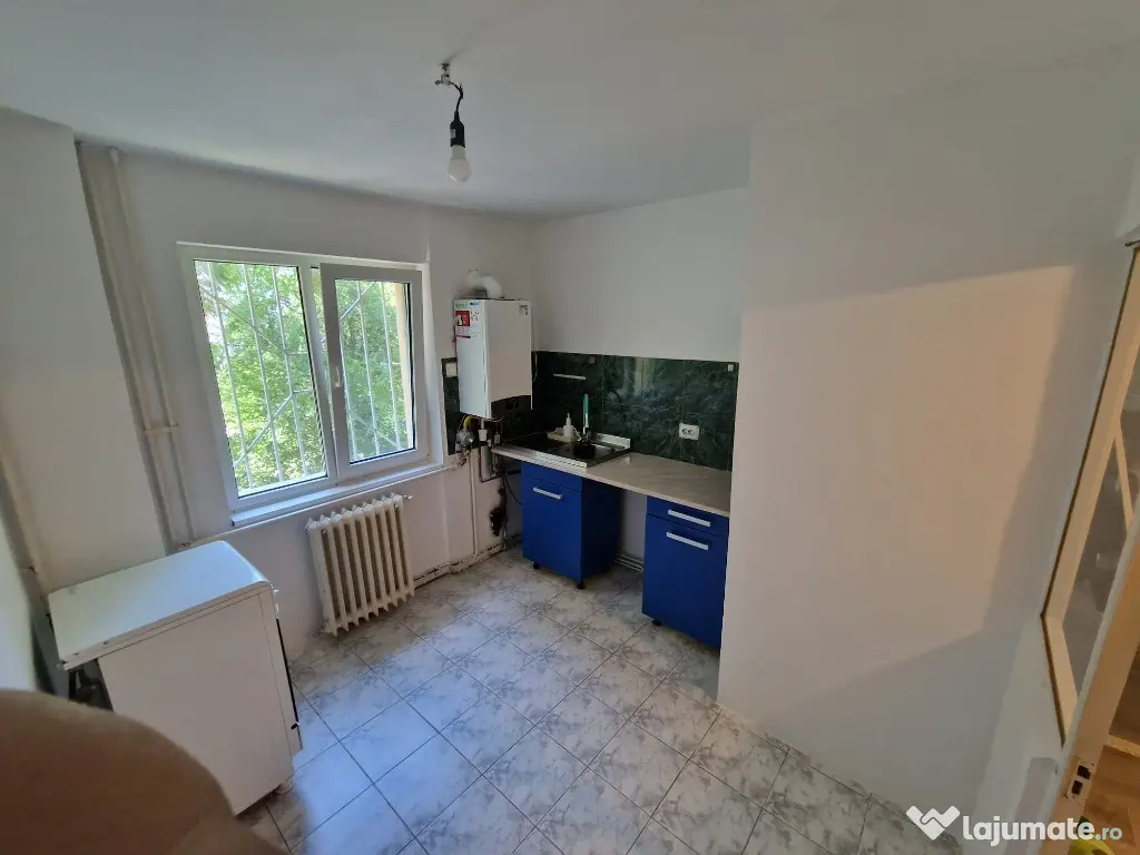 P.F apartament 3 camere,2 bai decomandat,65m 0% comision,Manastur
