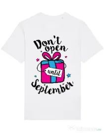 Tricou STANLEY STELLA barbat Dont open until September Alb