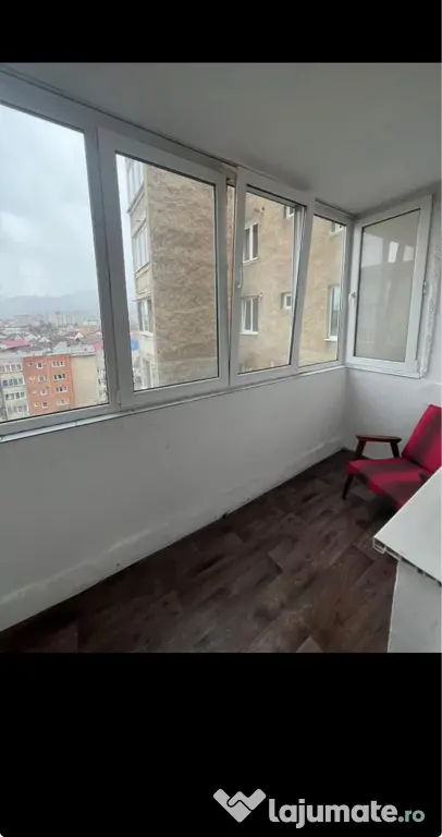 Închiriez apartament 2 camere