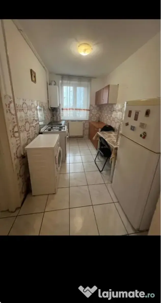 Închiriez apartament 2 camere