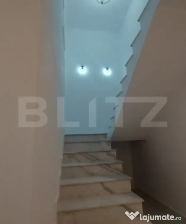 Casa de vanzare, 176.20 mp, zona Botizului