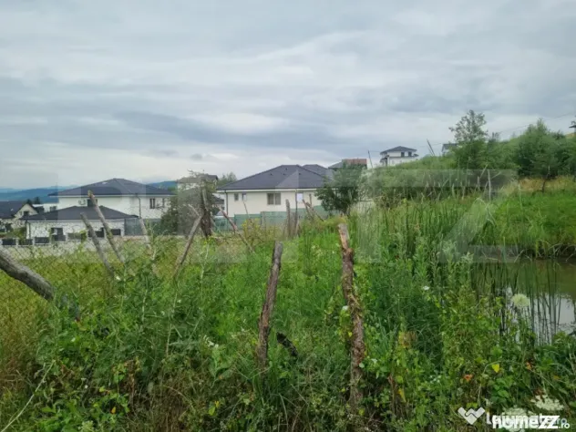 Teren 700 mp cu priveliște spre oraș, disponibil și parce - Bistrita (Bistrita-Nasaud)