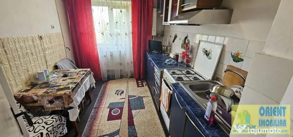 Poarta 6, de vanzare apartament 2 camere, gaze, mobilat