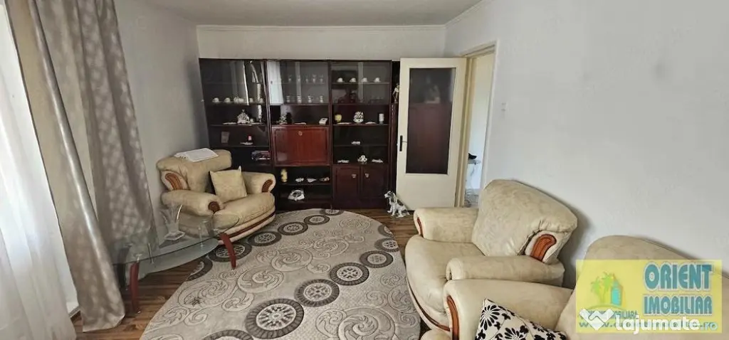 Poarta 6, de vanzare apartament 2 camere, gaze, mobilat