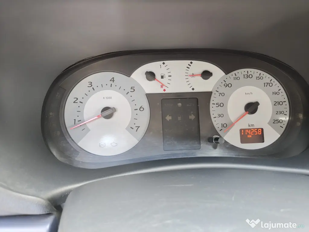 De vanzare Clio Symbol, benzina, 114300 Km