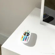 HOMCOM Comodă TV Modernă 55" cu LED RGB (12 Culori), Telecomandă Inclusă, Lemn cu Etajere din Sticlă, Dimensiune 120x40x50cm, Alb | Aosom Romania