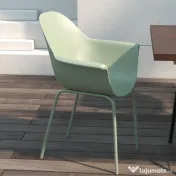 Outsunny Set de 4 Scaune de Grădină Verzi, Stivuibile, cu Spătar Înalt și Cotieră, Cadru din Metal, Ideal pentru Spații Exterioare | Aosom Romania 