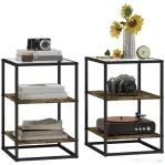 HOMCOM Set 2 Măsuțe cu 3 Niveluri și Bază Înălțată, Măsuțe din Lemn, Metal și Blat din Sticlă Călită, 37x40x55,5 cm, Maro