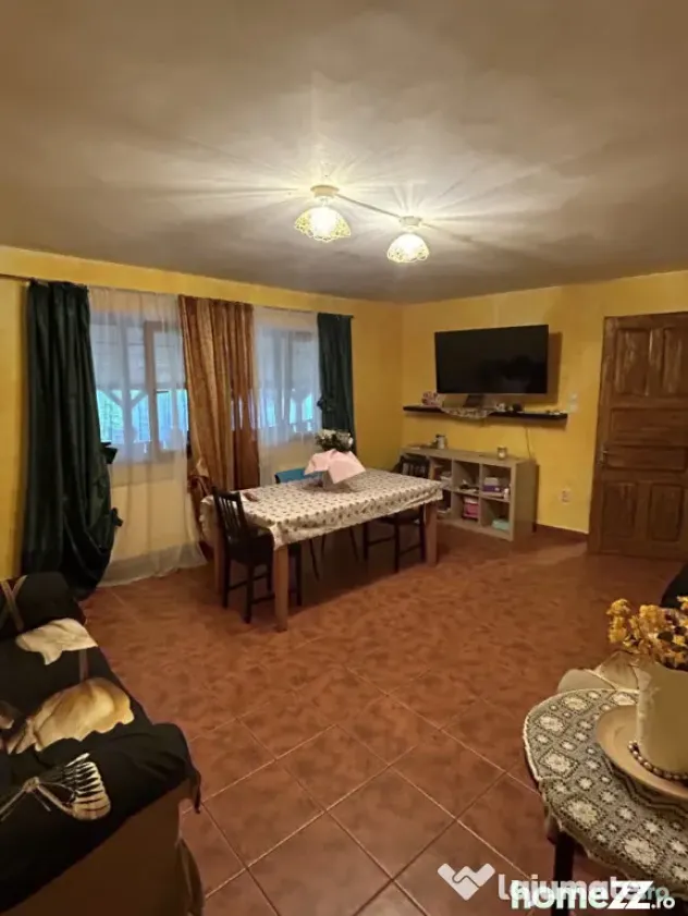 Casă P+M, 120 mp, utilată, zona Poiana Țapului - Busteni (Prahova)