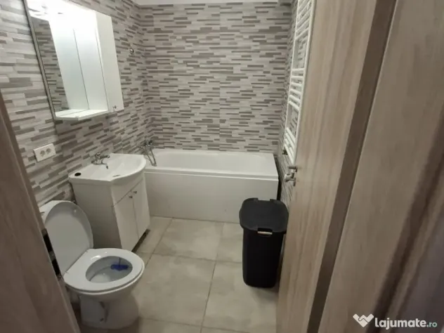 Berceni metrou biruintei studio cu parcare