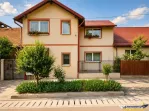 Garsoniera in vila, baie si bucatarie proprie, acces aproape