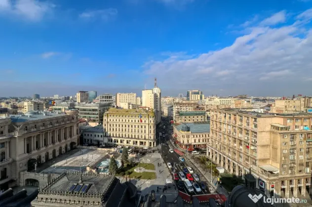 Terasă panoramică și probabil cea mai frumoasă priveliste din centru