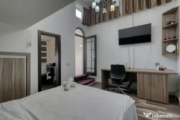 Terasă panoramică și probabil cea mai frumoasă priveliste din centru