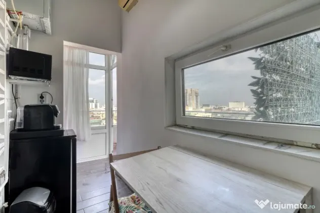 Terasă panoramică și probabil cea mai frumoasă priveliste din centru