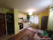 Apartament 3 camere decomandat cu garaj, loc de parcare, bal 