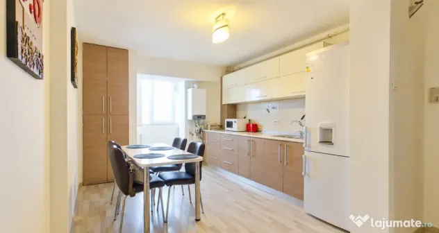 Apartament de inchiriat/ Ideal pentru studenti