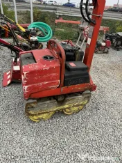 Închiriez scarificator gazon, motocultor, tăvălug gazon, mașină tuns iarba, 